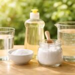 apprenez à préparer un désherbant naturel efficace avec du vinaigre, du sel, du produit vaisselle et du bicarbonate grâce à notre guide de dosage simple et écologique.
