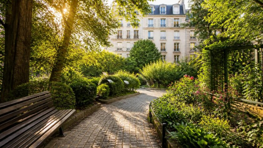 découvrez l'histoire fascinante du jardin renoir à montmartre, un havre de paix niché au cœur de paris, où nature et patrimoine se rencontrent pour offrir un lieu unique de tranquillité et d'inspiration.