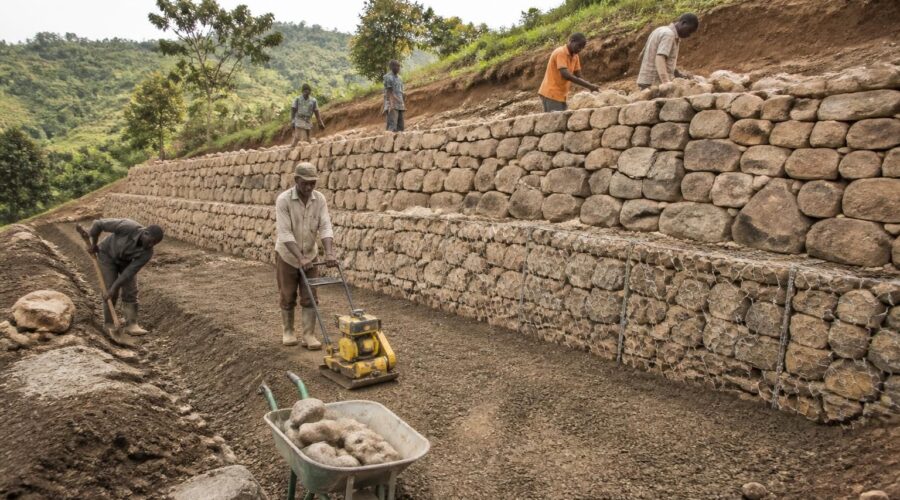 découvrez comment construire une retenue de terre économique tout en garantissant une qualité durable et sécurisée grâce à nos conseils pratiques et méthodes efficaces.